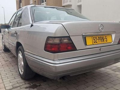 Occasion Mercedes E400 279 PK (205 kW) 1993 Grijs Sedan