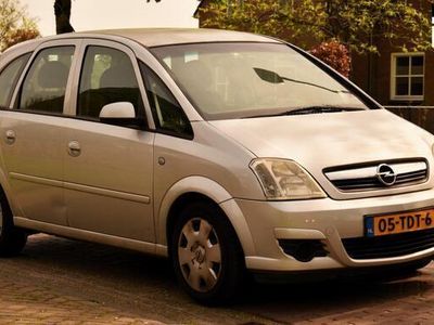 tweedehands Opel Meriva 1.6-16V Edition met Airco en Trekhaak!