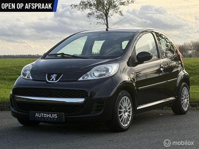 Zwart Gebruikt 2010 Peugeot 107 Hatchback | € 3.690 (Iets duurder)