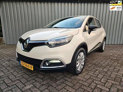 Bruin Gebruikt 2016 Renault Captur Expression SUV | € 7.750 (Eerlijke prijs)