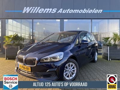 BMW 216