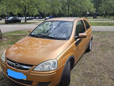 Oranje Gebruikt 2003 Opel Corsa Enjoy Hatchback | € 850 (Eerlijke prijs)