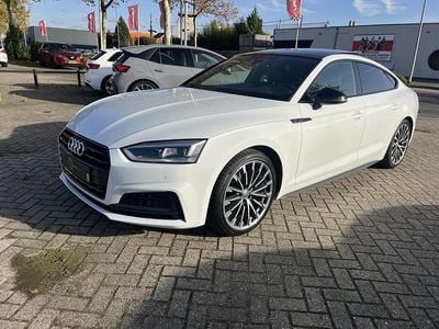 Wit (metallic) Gebruikt 2018 Audi A5 Sportback Sport Hatchback | € 24.950 (Eerlijke prijs)