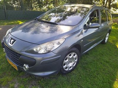 Grijs Occasion 2006 Peugeot 307 Stationwagen | € 1.750 (Duur)