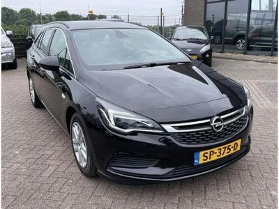 tweedehands Opel Astra Sports Tourer 1.6 CDTI Business+ 110PK. Vaste trek