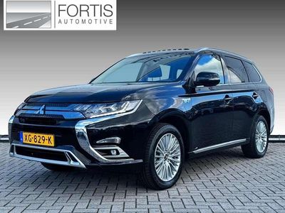 Zwart Occasion 2019 Mitsubishi Outlander P-HEV Intense+ SUV | € 21.900 (Eerlijke prijs)