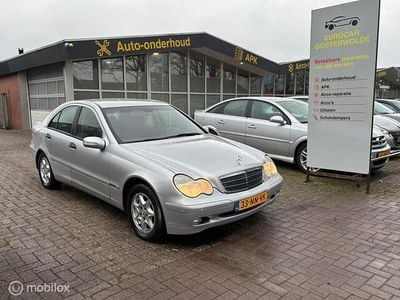 Grijs Occasion 2004 Mercedes C180 Avantgarde Sedan | € 3.799 (Eerlijke prijs)