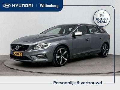 Grijs (metallic) Occasion 2017 Volvo V60 Stationwagen | € 19.900 (Iets duurder)