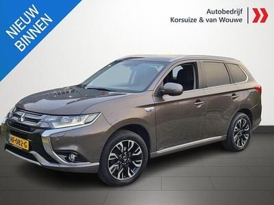 Bruin Occasion 2015 Mitsubishi Outlander Instyle SUV | € 16.449 (Duur)