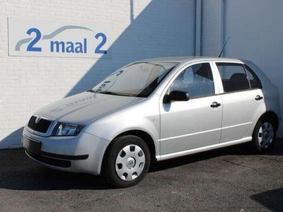 Occasion Skoda Fabia 64 PK (47 kW) 2003 Zilver Hatchback