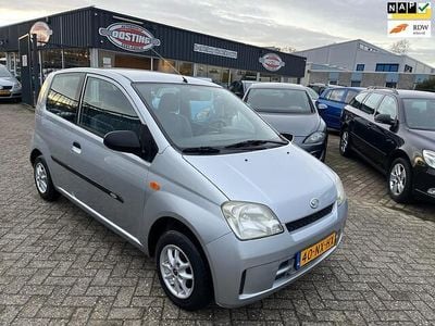 Grijs Occasion 2004 Daihatsu Cuore Hatchback | € 1.199 (Eerlijke prijs)