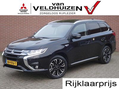 Zwart parelmoer Gebruikt 2015 Mitsubishi Outlander P-HEV Instyle SUV | € 12.500 (Duur)