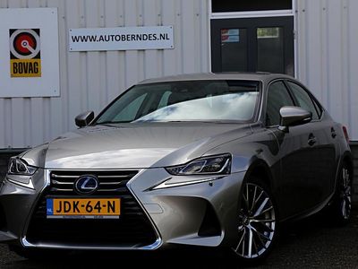 Grijs Gebruikt 2021 Lexus IS300h Sedan | € 35.900 (Duur)