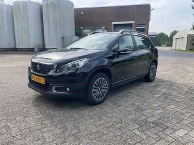 tweedehands Peugeot 2008 1.2 PureTech Blue Lion-Pano-Navi-Trekhaak-