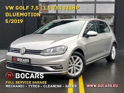 Grijs Occasion 2019 VW Golf Comfortline Sedan | € 18.990 (Iets duurder)