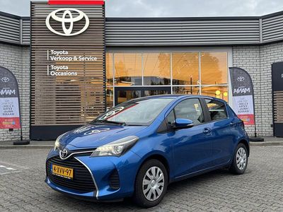 Blauw Gebruikt 2014 Toyota Yaris Hatchback | € 10.400 (Eerlijke prijs)
