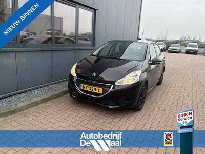 Zwart Occasion 2017 Peugeot 208 Hatchback | € 6.450 (Goede deal)
