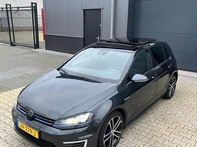 Occasion 2015 VW e-Golf GTE Hatchback | € 12.999 (Eerlijke prijs)