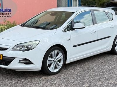 Wit Occasion 2012 Opel Astra Sport Hatchback | € 5.249 (Eerlijke prijs)