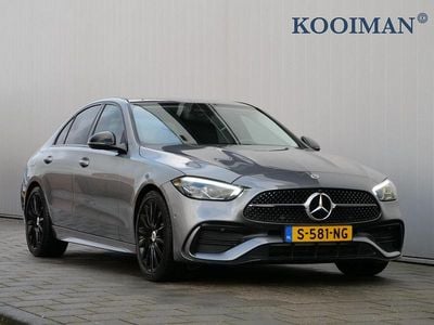 Grijs Occasion 2022 Mercedes C200 AMG line Sedan | € 35.695 (Goede deal)