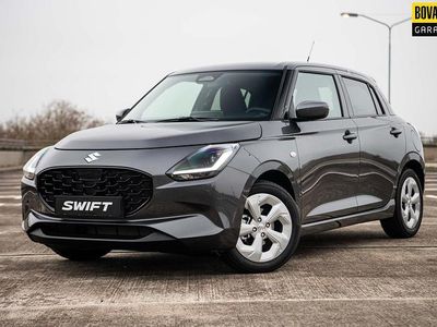 Grijs Occasion 2025 Suzuki Swift Hatchback | € 22.335 (Iets duurder)