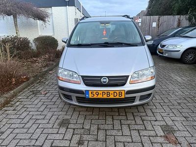 Occasion Fiat Idea Dynamic 95 PK (69 kW) 2004 Grijs MPV