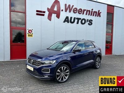 Blauw Gebruikt 2020 VW T-Roc Business SUV | € 23.950 (Goede deal)