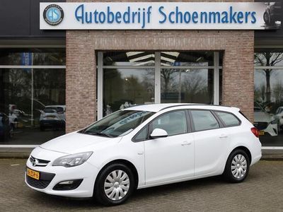 tweedehands Opel Astra Sports Tourer 1.7 CDTi + TREKHAAK