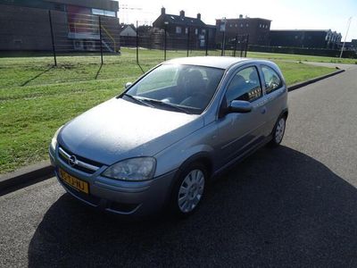 tweedehands Opel Corsa 1.2-16V Silverline