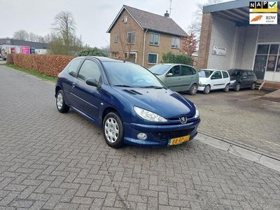 tweedehands Peugeot 206 1.4 Air-line met Nieuwe APK