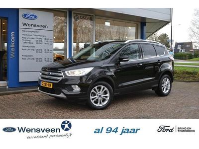 Zwart (parellak) Occasion 2019 Ford Kuga Titanium SUV | € 17.945 (Eerlijke prijs)