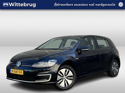 Zwart (metallic) Occasion 2020 VW e-Golf Hatchback | € 13.450 (Super prijs)