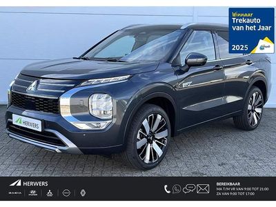 Graphite grey m (black roof) Nieuw 2025 Mitsubishi Outlander P-HEV Instyle SUV | € 58.890 (Iets duurder)