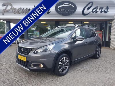 tweedehands Peugeot 2008 1.2 111pk PureTech Allure,PANO,ECC,CRUISE,NAV,TREHKH,LUXE uitvoering,NW distri