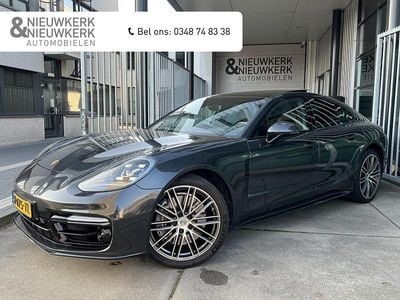 Grijs, metallic lak Gebruikt 2020 Porsche Panamera Sedan | € 71.999 (Goede deal)
