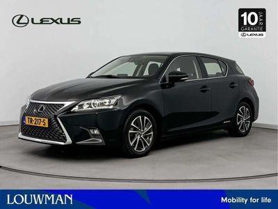 Lexus CT200h