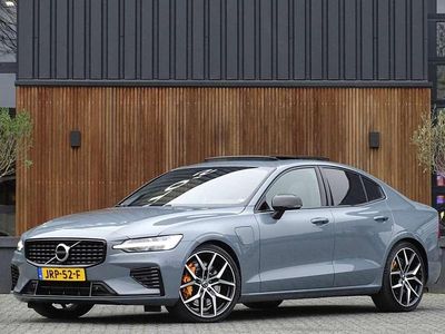 Grijs Gebruikt 2021 Volvo S60 Sedan | € 37.995 (Eerlijke prijs)