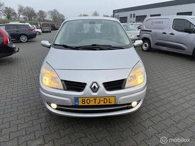 Grijs Gebruikt 2006 Renault Scénic II Dynamique MPV | € 999 (Goede deal)