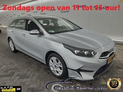 Grijs (metallic) Gebruikt 2023 Kia Ceed Sportswagon Stationwagen | € 21.899 (Eerlijke prijs)