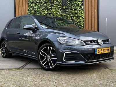 Blauw Occasion 2018 VW Golf VII GTE Hatchback | € 15.500 (Goede deal)