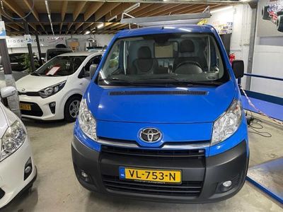 tweedehands Toyota Proace 2.0D L2H1 Aspiration 98.991km Airco APK 10-2024 2x schuifdeur, Cruise Control, Trekhaak, etc. NAP + Boekjes zijn aanwezig.