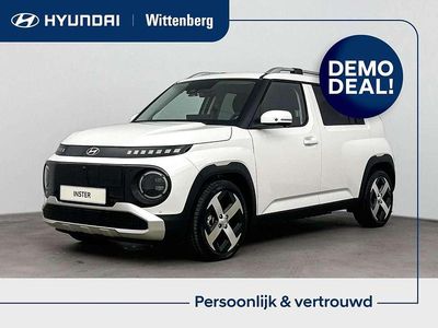 Atlas white Occasion 2025 Hyundai Inster Hatchback | € 25.900 (Eerlijke prijs)