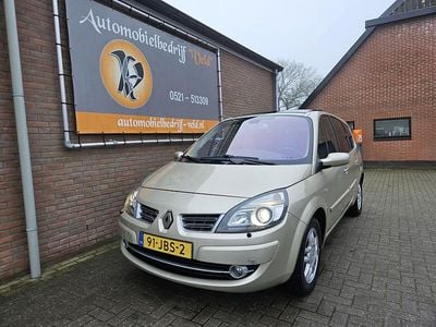 Beige (metallic) Occasion 2009 Renault Grand Scénic III MPV | € 1.745 (Super prijs)