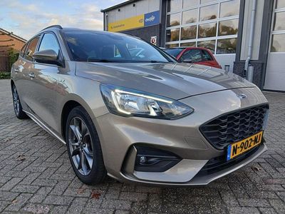 Grijs Occasion 2019 Ford Focus Business Edition Stationwagen | € 12.895 (Eerlijke prijs)