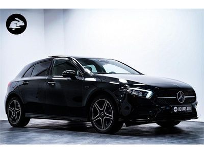 Zwart Gebruikt 2020 Mercedes A250 Business Hatchback | € 28.850 (Eerlijke prijs)