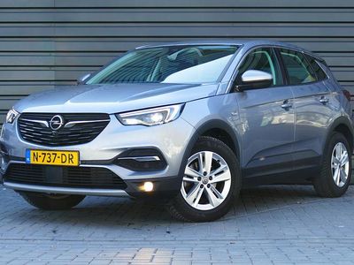 Grijs Occasion 2021 Opel Grandland X Elegance SUV | € 20.895 (Eerlijke prijs)