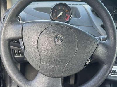 Zwart Occasion 2011 Renault Twingo Dynamique Hatchback | € 1.750 (Eerlijke prijs)