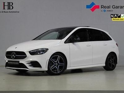 Wit Gebruikt 2020 Mercedes B180 AMG MPV | € 25.445 (Eerlijke prijs)