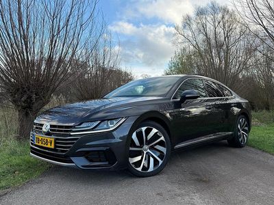 Grijs Occasion 2018 VW Arteon Business Hatchback | € 22.950 (Duur)