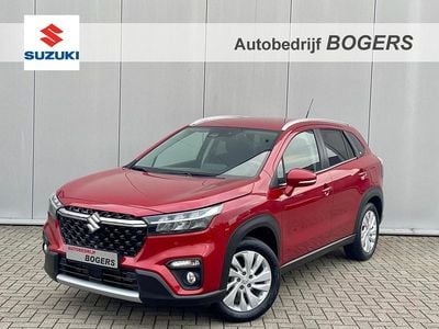 Rood Occasion 2022 Suzuki SX4 S-Cross SUV | € 25.440 (Iets duurder)